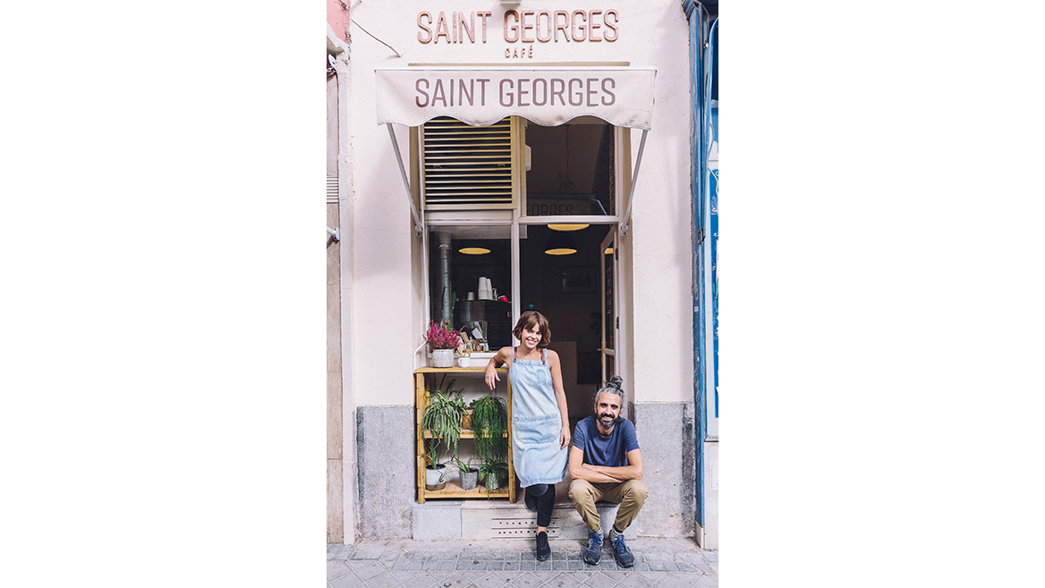 Saint Georges Café, a small take-away style cafe in Chamberí